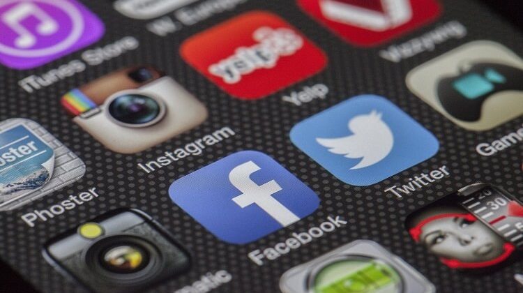 How to Use Social Media to Increase Brand Loyalty