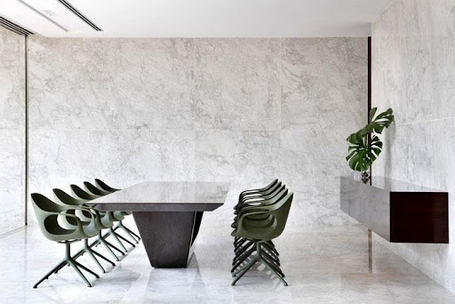 Use Marble Walls To Give Character To Your Dining Room