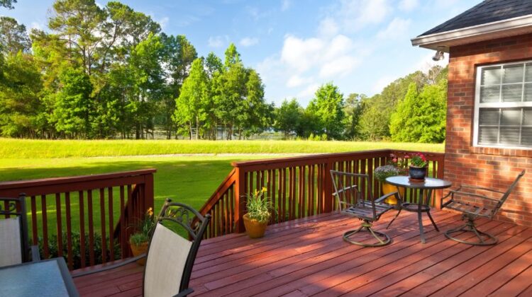 Tips For Choosing Decking Colours